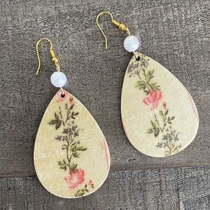 BOTANICAL COLLECTION Drop Earrings With Faux Pearl Bead Accent